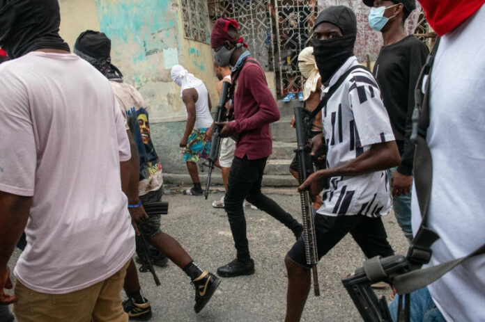 EEUU revoca visa de funcionario de Haití acusado de apoyar pandillas