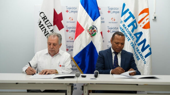 Intrant y Cruz Roja lanzan programa Tránsito+Limpio para hacer pruebas toxicológicas a conductores en Navidad