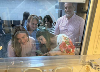 Carolina Mejía se estrena como abuela