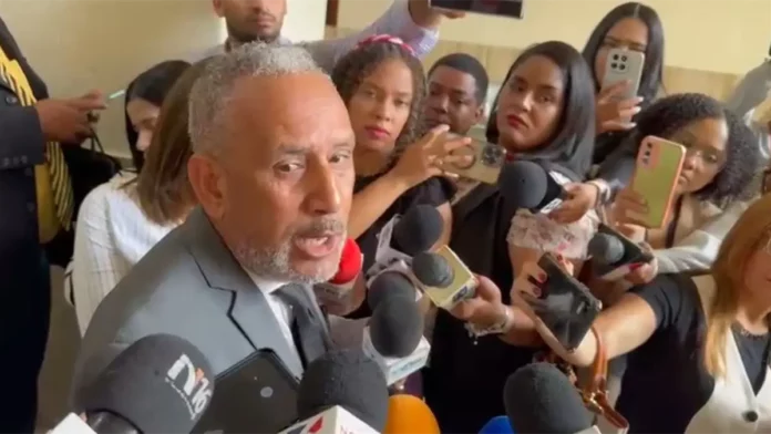 Abogado de imputada en caso Senasa denuncia que "faltan más vinculados" en el proceso