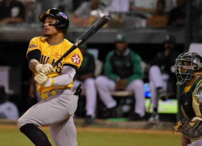 Águilas derrotan a las Estrellas 4-3