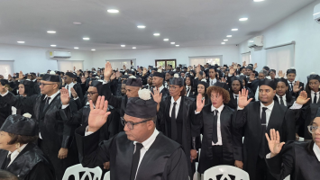 CARD juramenta nueva generación de abogados honrando a Almanzor González y Corripio