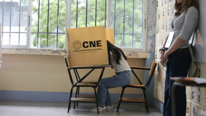 Congreso de Honduras rechaza validar los resultados de las presidenciales
