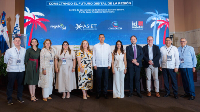 Cumbre Regulatel 2025 llama a fortalecer la inclusión digital regional