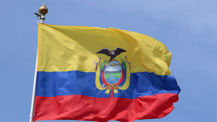 Ecuador restringe sus pasos fronterizos con Perú y Colombia