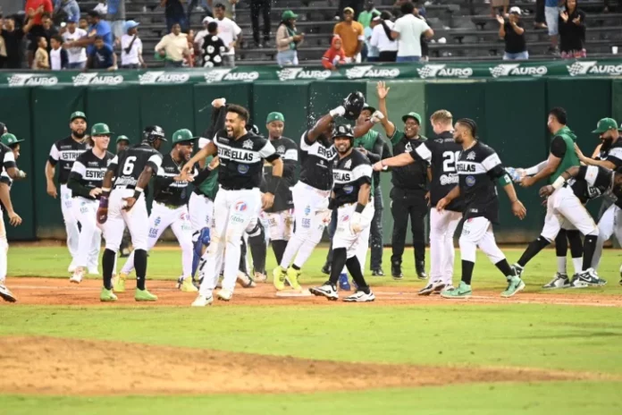 Estrellas dejan a Gigantes en el terreno