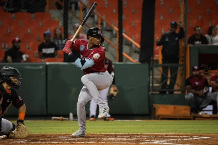 Mazara dispara jonrón decisivo y Gigantes amplían racha victoriosa a tres