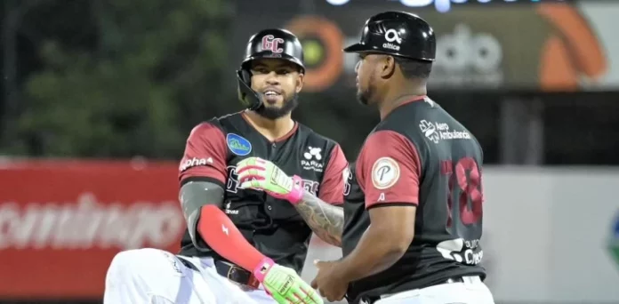 Luis García Jr empuja dos y Gigantes suben al 3ero