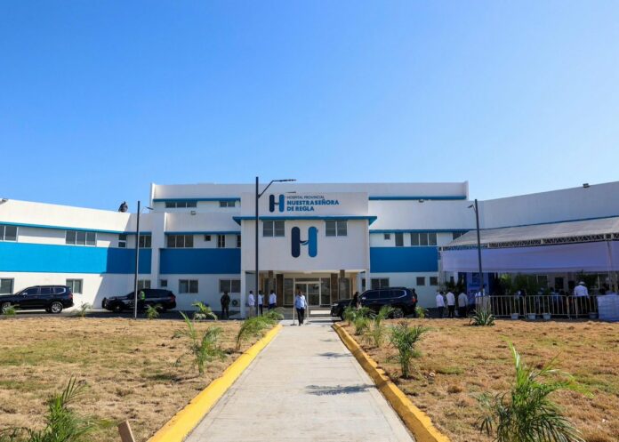 Madre e hijos permanecen graves tras ataque de agente de la DNCD en Baní