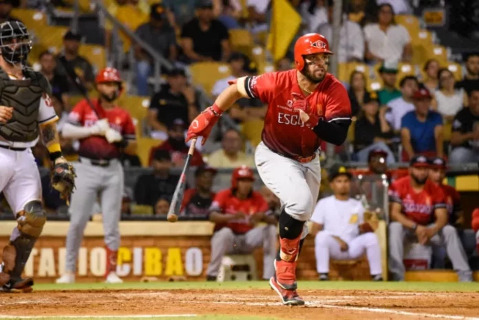 Leones vencen a Águilas por segundo juego corrido