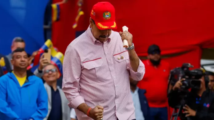 ¿Desafiando a Trump? Nicolás Maduro baila y asegura “jamás nos sacarán”