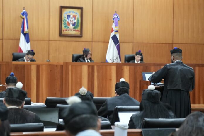 Tribunal recesa juicio contra Adán Cáceres y compartes por condición médica de imputado