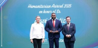 Reconocen a David Ortiz con Premio Humanitario 2025 por su labor en favor de la niñez