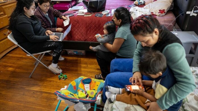 EE.UU. pone fin a programas de reunificación familiar a 7 países de Latinoamérica