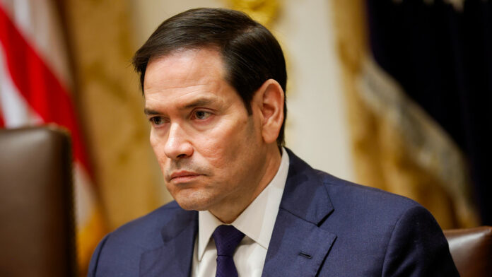 Petro: "Rubio extiende el cerco del odio" en la región