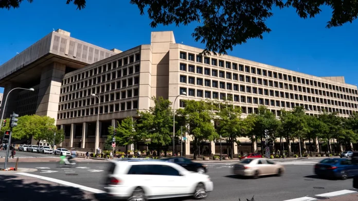 El FBI confirma el cierre "permanente" de su sede principal