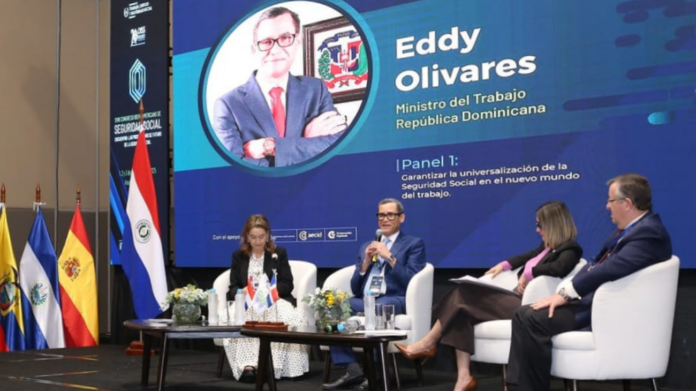 Ministro Olivares dice que se aprobará Código de Trabajo y después la reforma de la seguridad social