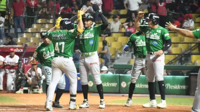 Valdez define con Grand Slam histórico triunfo de Estrellas