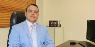 Abinader designa a Julio Landrón como director del Servicio Nacional de Salud