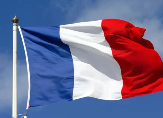 Francia vetará plataformas de EE.UU. a sus funcionarios