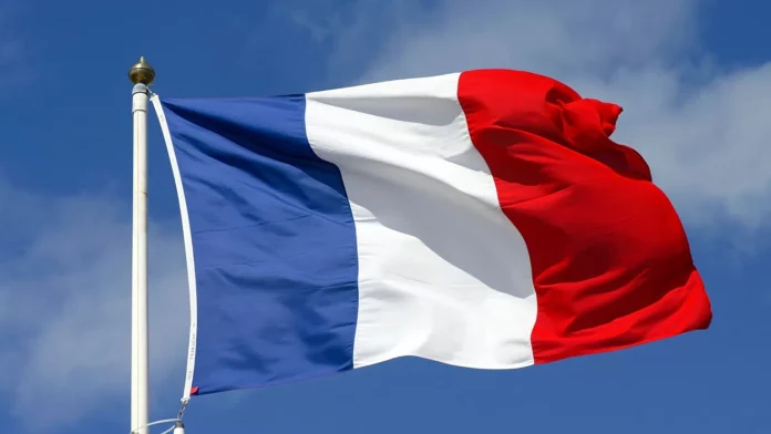Francia vetará plataformas de EE.UU. a sus funcionarios