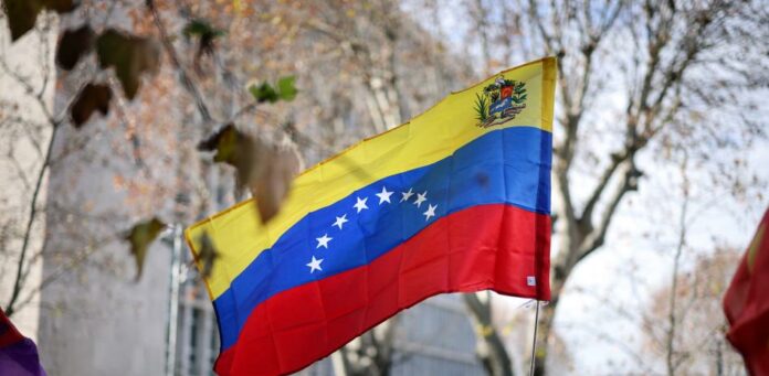 Militares venezolanos reconocen a Delcy Rodríguez como presidenta encargada del país