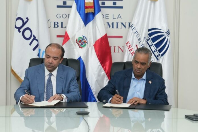 Ministerio de Energía y Minas firma memorando para el desarrollo del sector hidrocarburos junto a Refidomsa