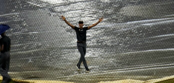Pospuesto por lluvia tercer juego de la Serie Final