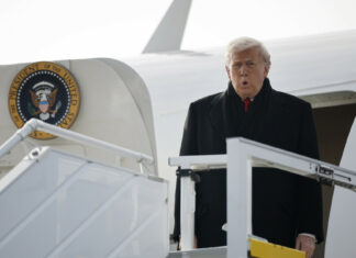 Trump aterriza en Suiza para participar en el Foro Económico de Davos