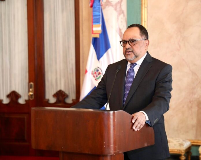 Antoliano Peralta explica nuevas funciones del Ministerio de Justicia