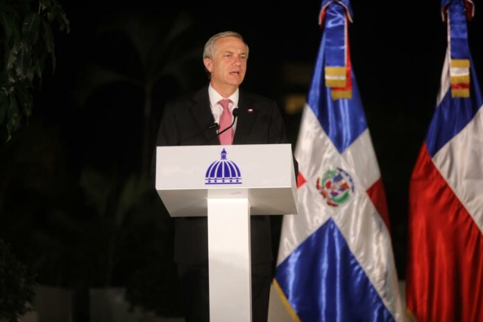 Cancelan vuelo de presidente electo chileno desde RD; haría escala en Miami