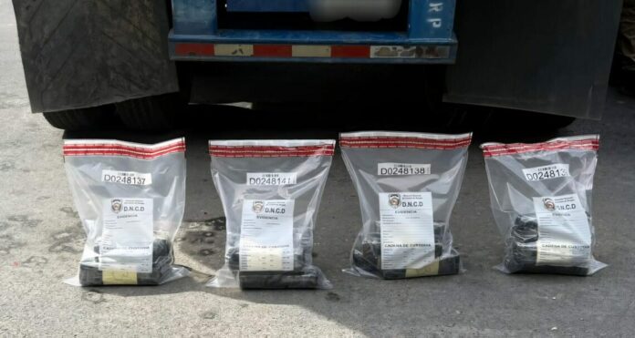 DNCD frustra envío de 18 paquetes de presunta cocaína a Puerto Rico