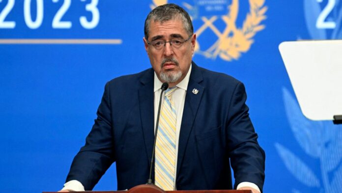 Arévalo declara estado de sitio tras la escalada de violencia en Guatemala
