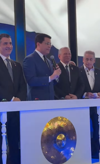 Ministro de Turismo inaugura stand dominicano en FITUR 2026