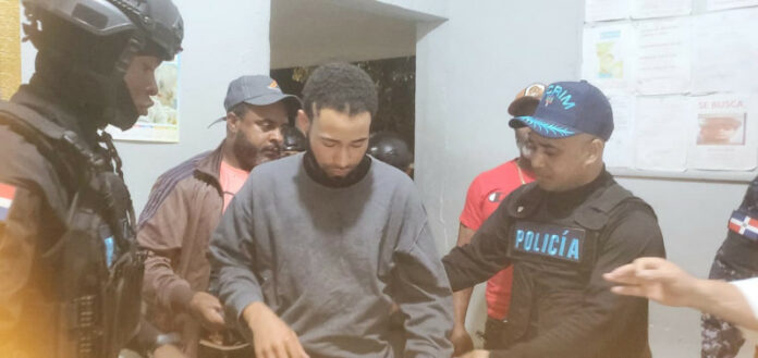 Se entrega hombre que mató a la adolescente de 16 años en Ocoa