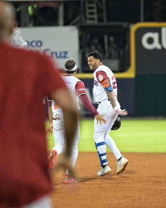 Gigantes ganan 2-1 y extienden la racha de Toros a tres derrotas