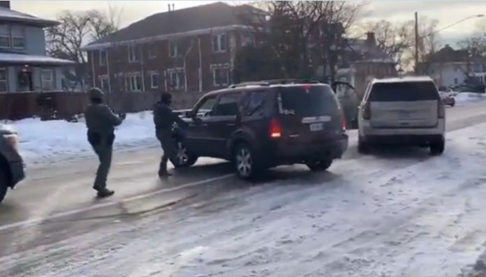 Identifican a la mujer asesinada por agente del ICE en Minneapolis