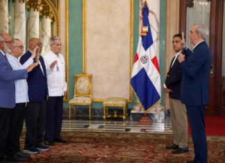Juramentan comisión de veeduría para supervisar inversión en infraestructura deportivas