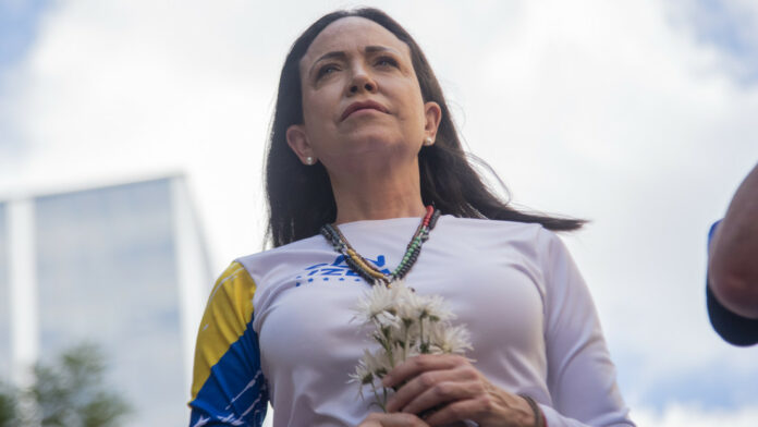 Diosdado Cabello sobre María Corina Machado: "Tú no vas para el baile"