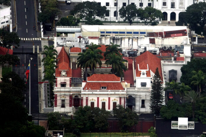 Disparos cerca del palacio presidencial de Venezuela por vuelo no autorizado de drones