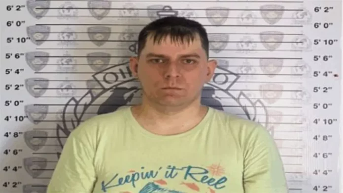 Policía detiene ciudadano polaco requerido por Interpol por estafa, fraude y lavado de activos
