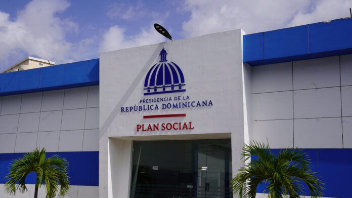 Gobierno desarrolla operativos de entrega de raciones alimenticias en la región Sur