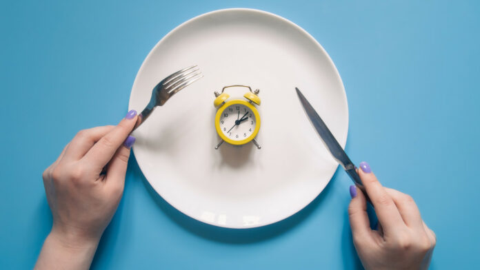 Esta popular practica alimenticia podría no cumplir lo que promete