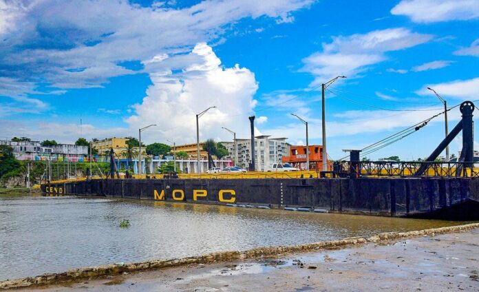 Obras Públicas cerrará el Puente Flotante por dos horas este sábado