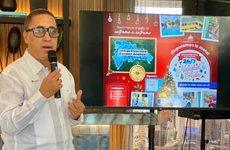 Gobierno remozó 311 centros educativos mediante el programa “Navidad en las Aulas 24/7”