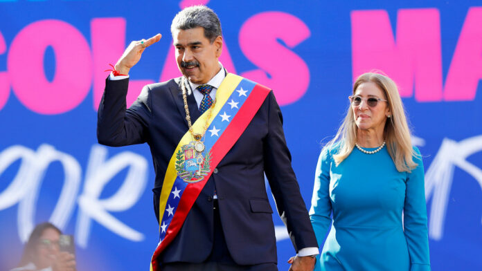 Rusia insta a EE.UU. a liberar a Maduro y a su esposa