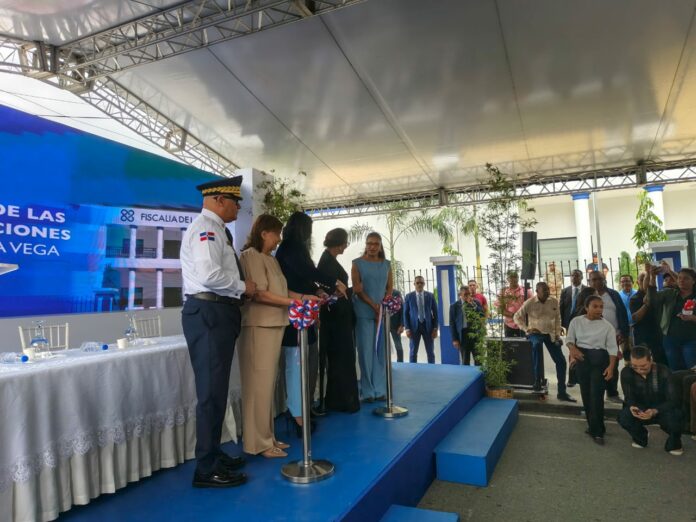 Yeni Berenice inaugura nuevas instalaciones de la Fiscalía de La Vega