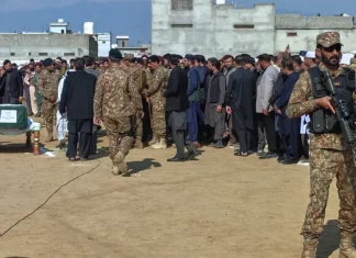 ¿Qué se sabe de la operación a gran escala lanzada por Afganistán contra Pakistán?