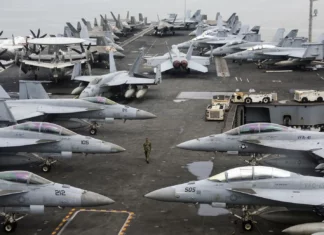 EE.UU. despliega más de 150 aviones cerca de Irán