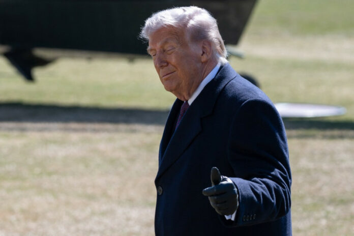 Trump dice que EEUU evalúa una toma de control amistosa de Cuba
